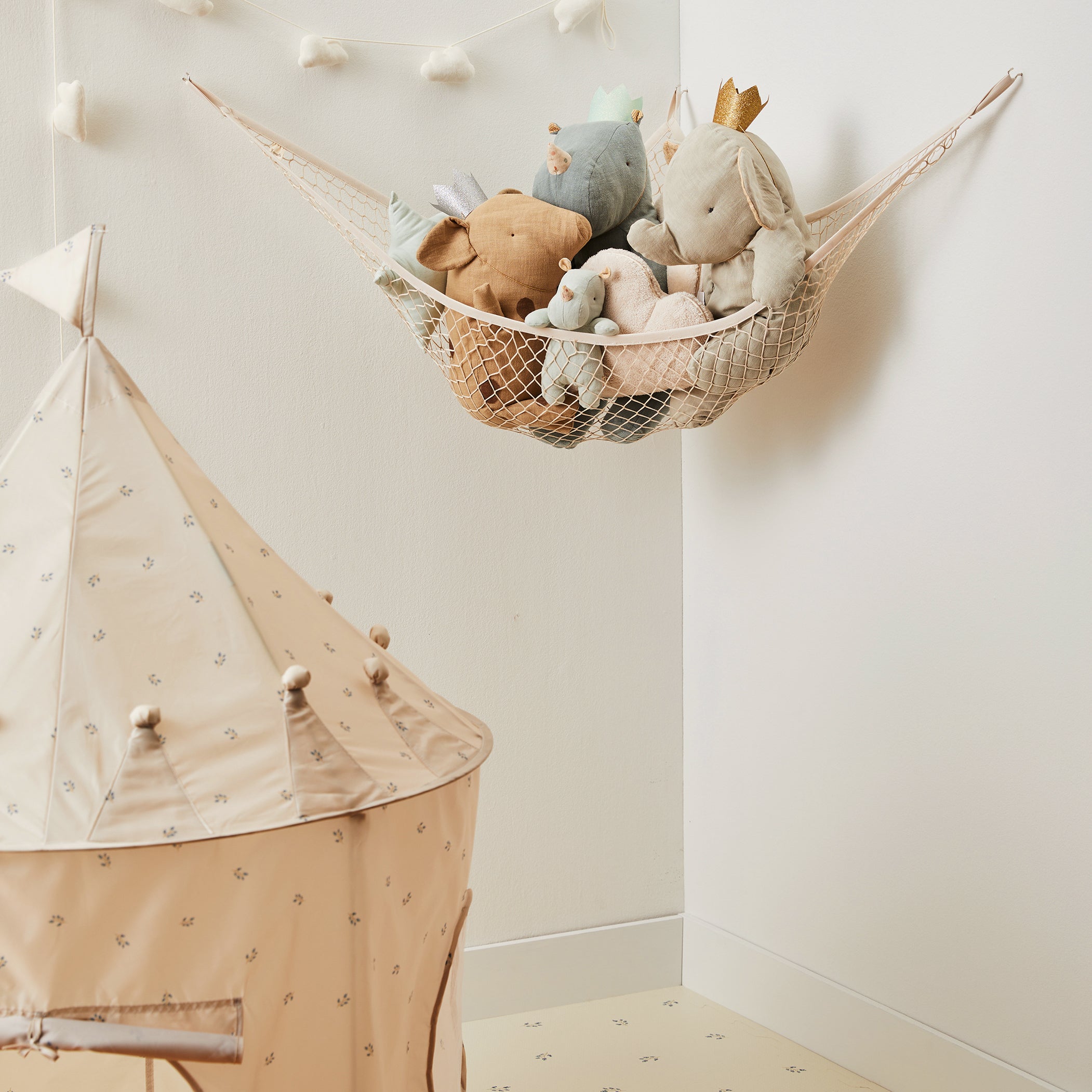 3-sprouts-hamac-jouets-beige-d-angle image 3