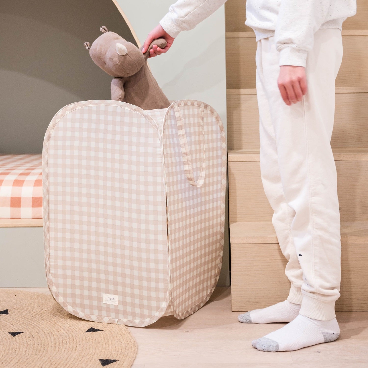 3-sprouts-panier-linge-pop-up-gingham-beige-tissu-recycl image 2