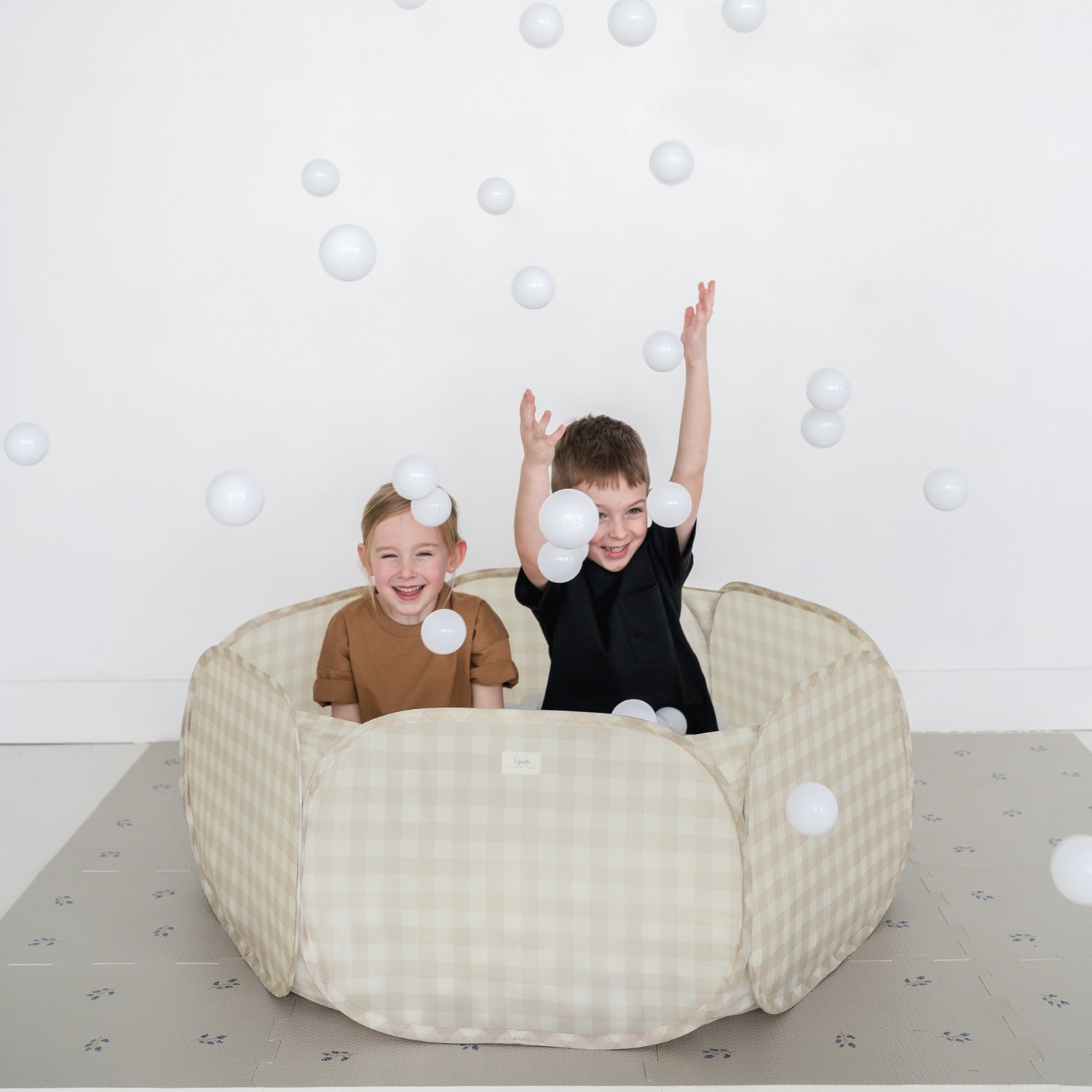 3-sprouts-piscine-balles-en-tissu-recycl-beige-vichy-gingham image 2