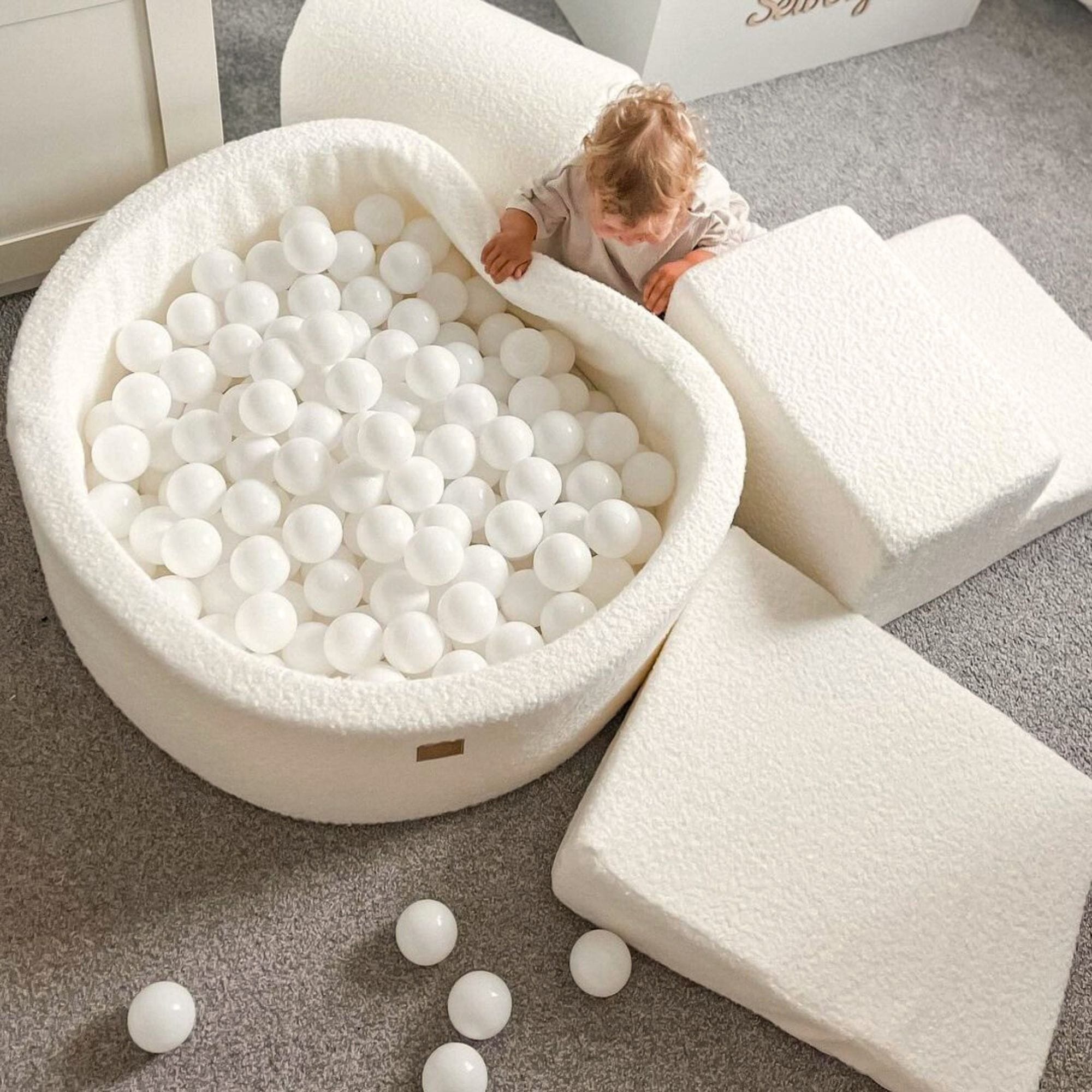 meowbaby-parcours-3-pi-ces-piscine-balles-90x30-bouclette-rose-200-balles image 2