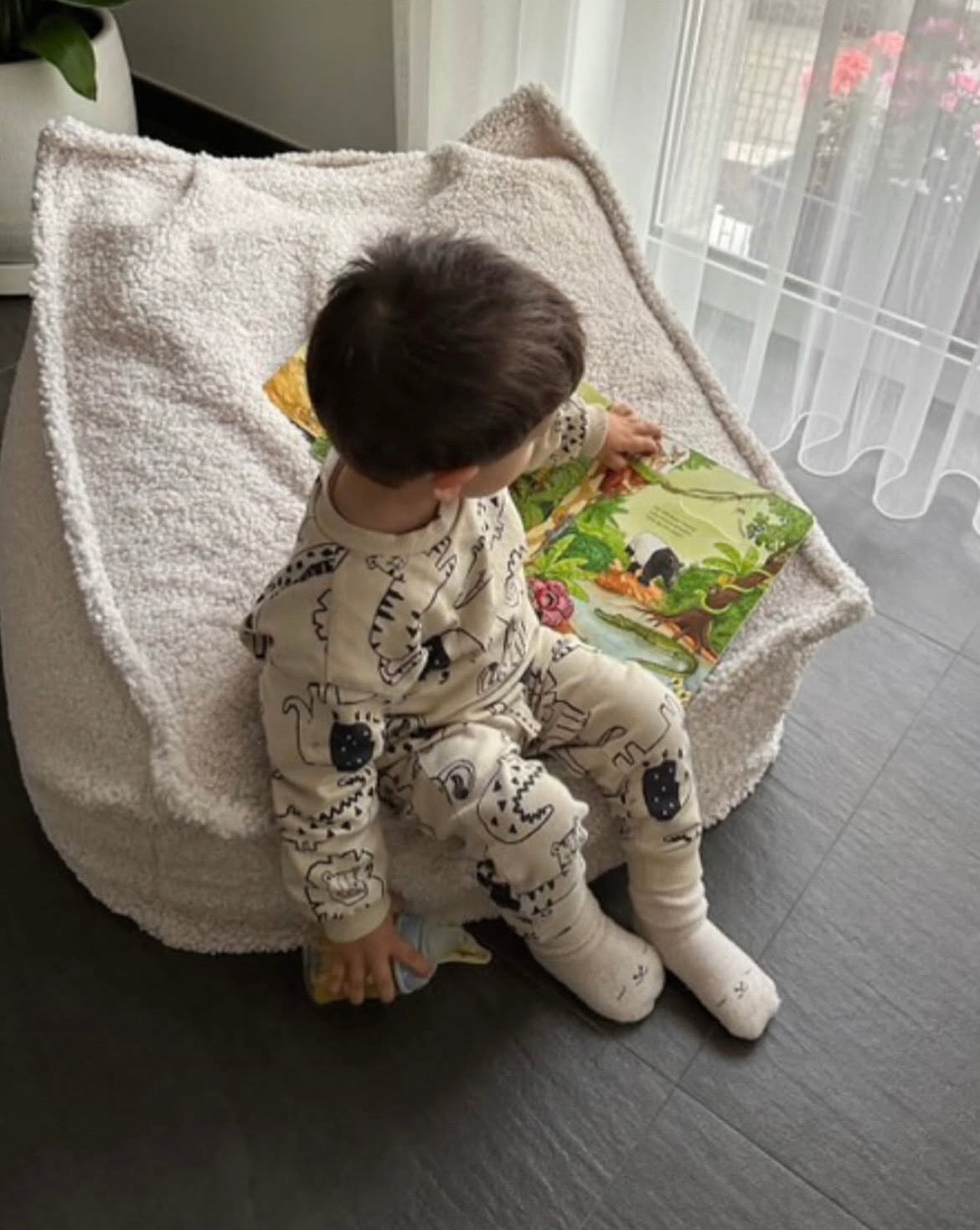 meowbaby-pouf-carr-bearly-en-peluche-douce image 8