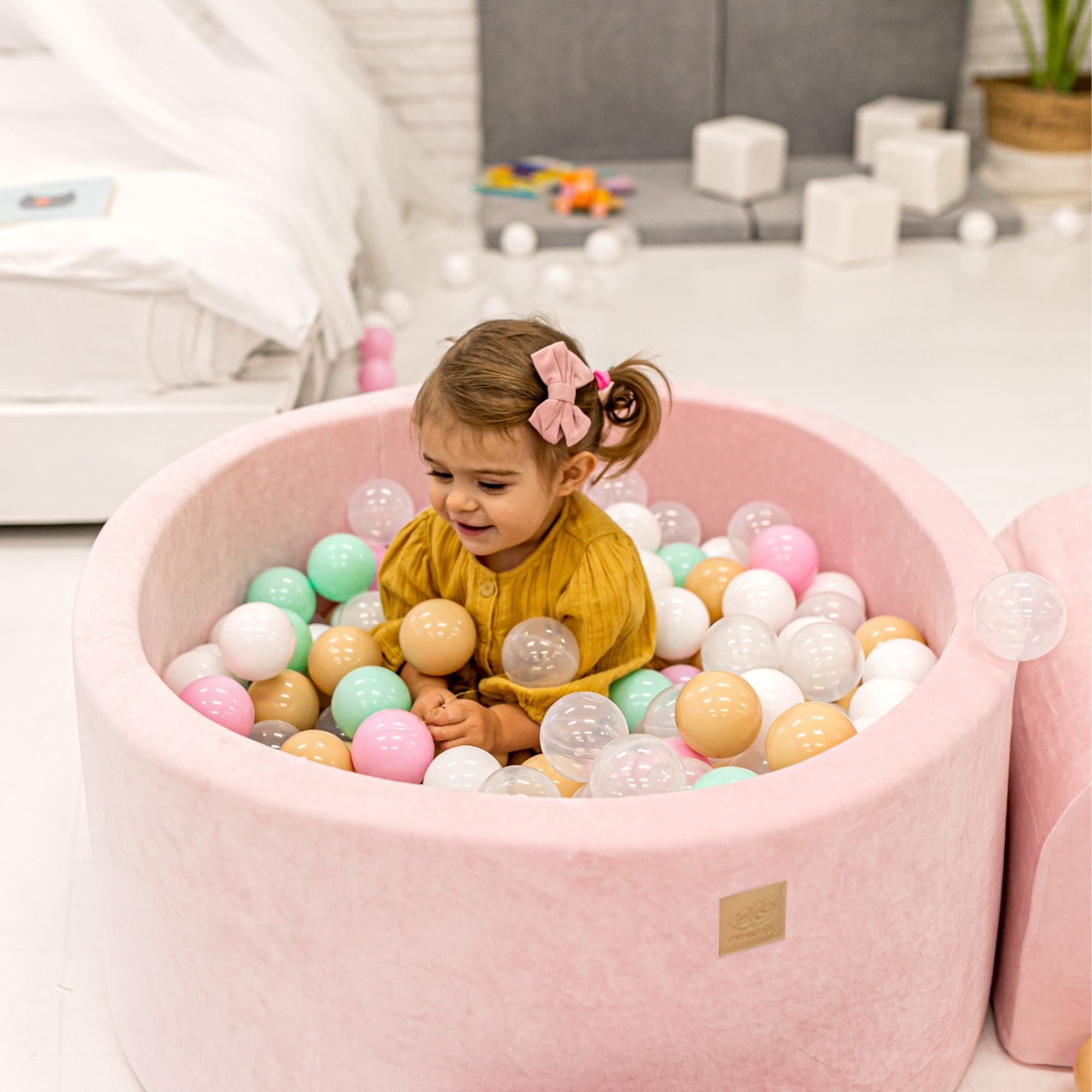 meowbaby-piscine-balles-ronde-90x40-cm-velours-marsala-300-balles image 2