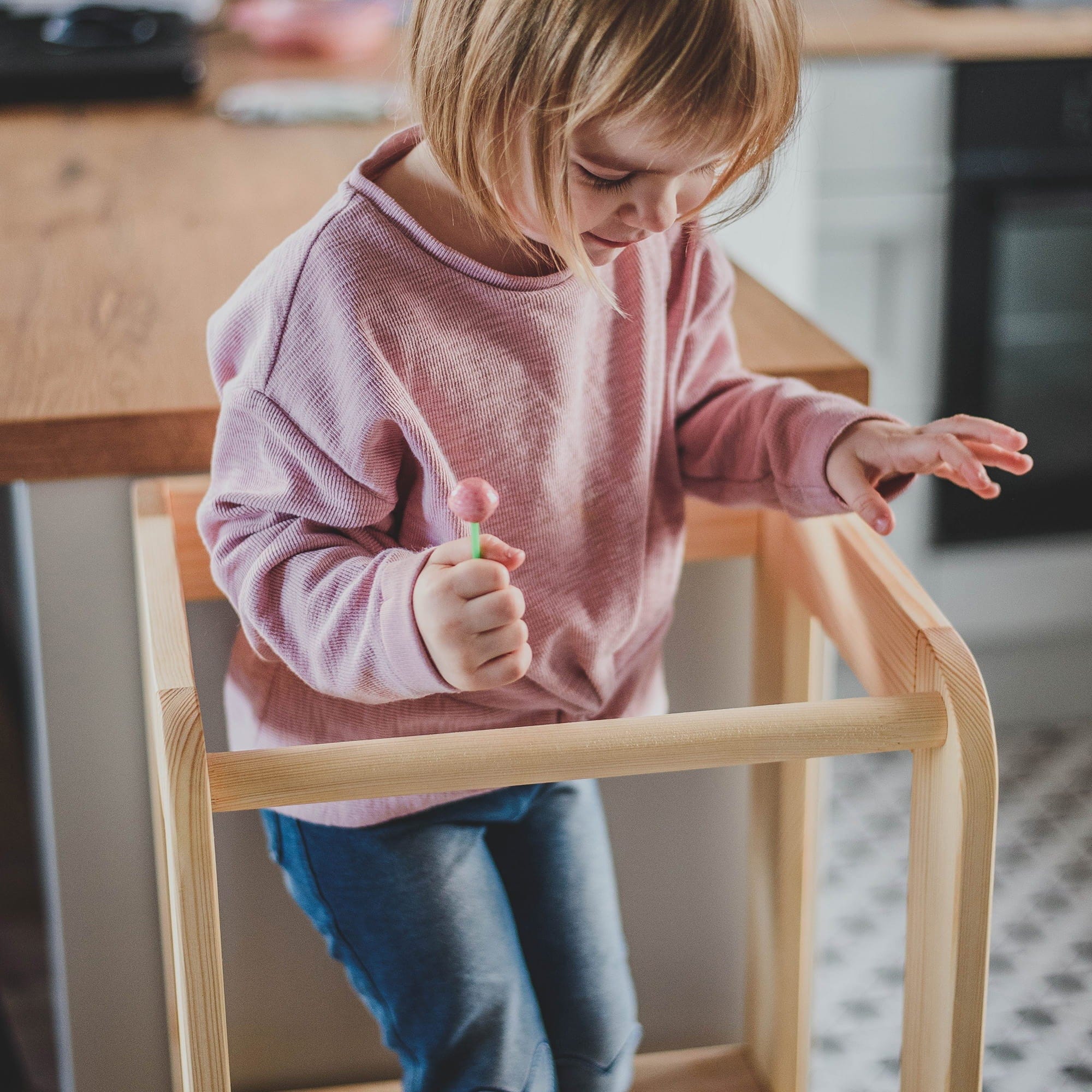 meowbaby-tour-d-observation-montessori-ajustable-3-hauteurs-avec-ou-sans-tableau image 4