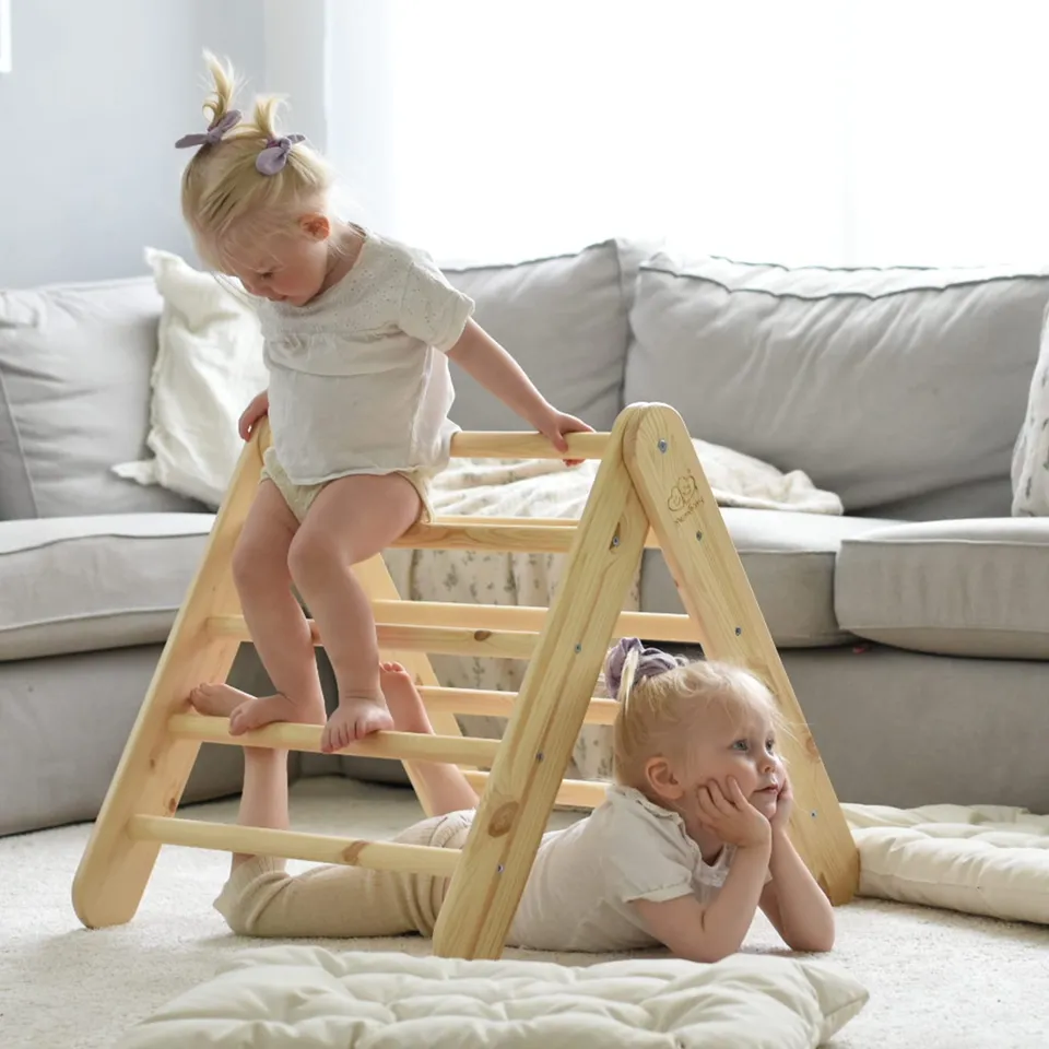 meowbaby-triangle-de-pikler-en-bois-avec-option-cabane image 1