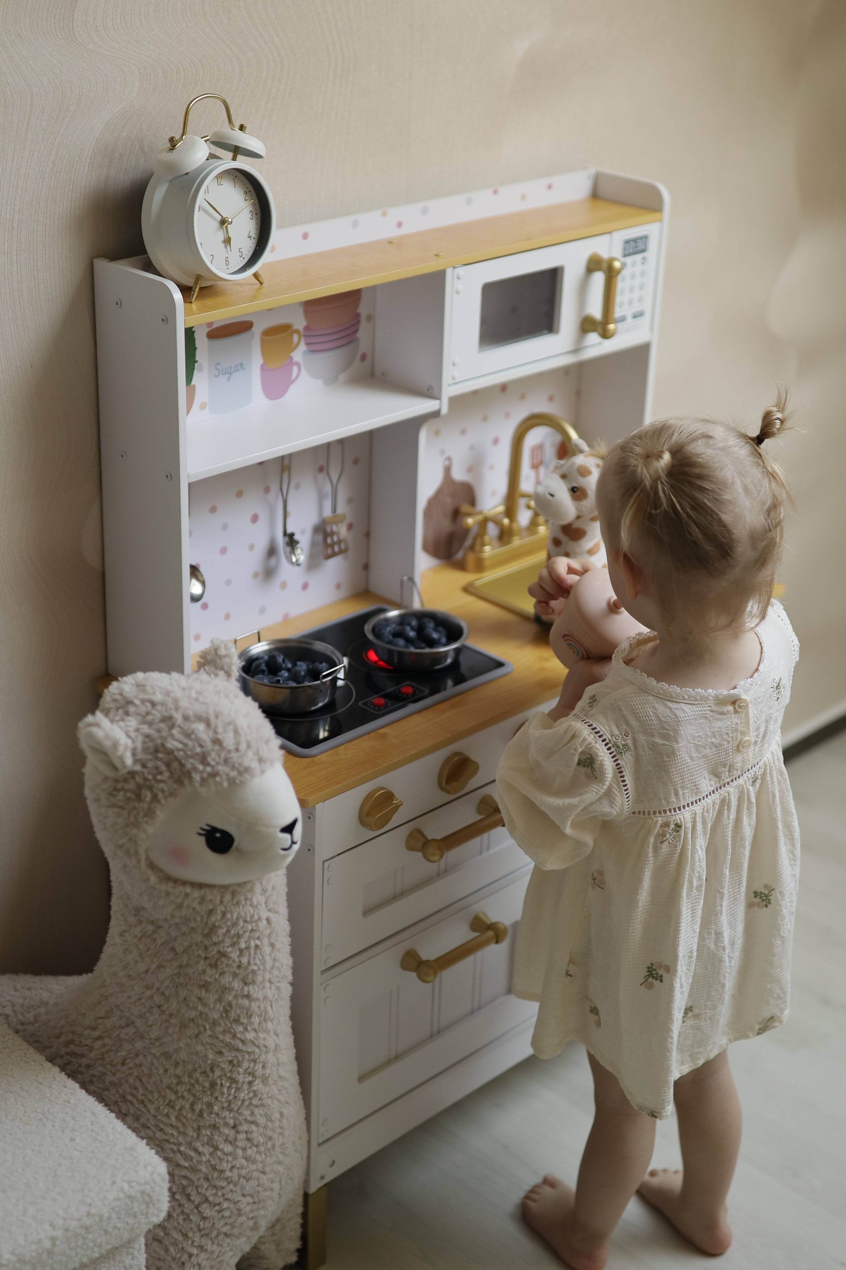 meowbaby-cuisine-en-bois-blanc-or-sons-lumi-res-accessoires image 2