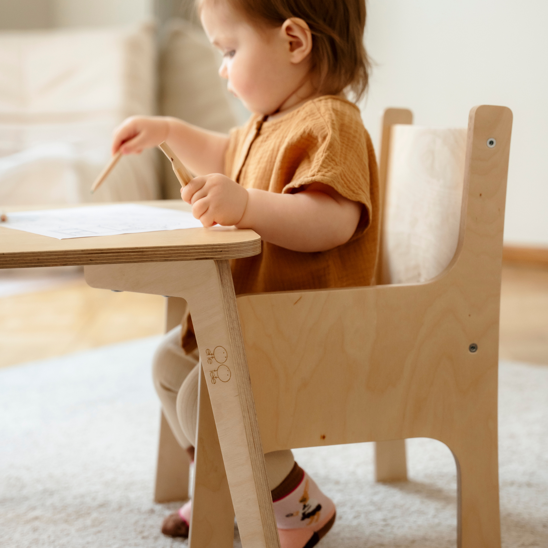 ette-tete-tulla-chaise-enfant-r-glable-en-hauteur-3-positions image 2